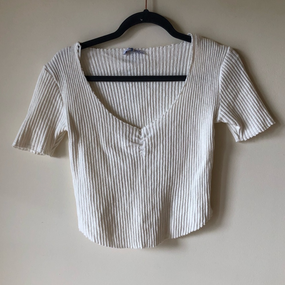 NEW Zara Distressed Crop Top